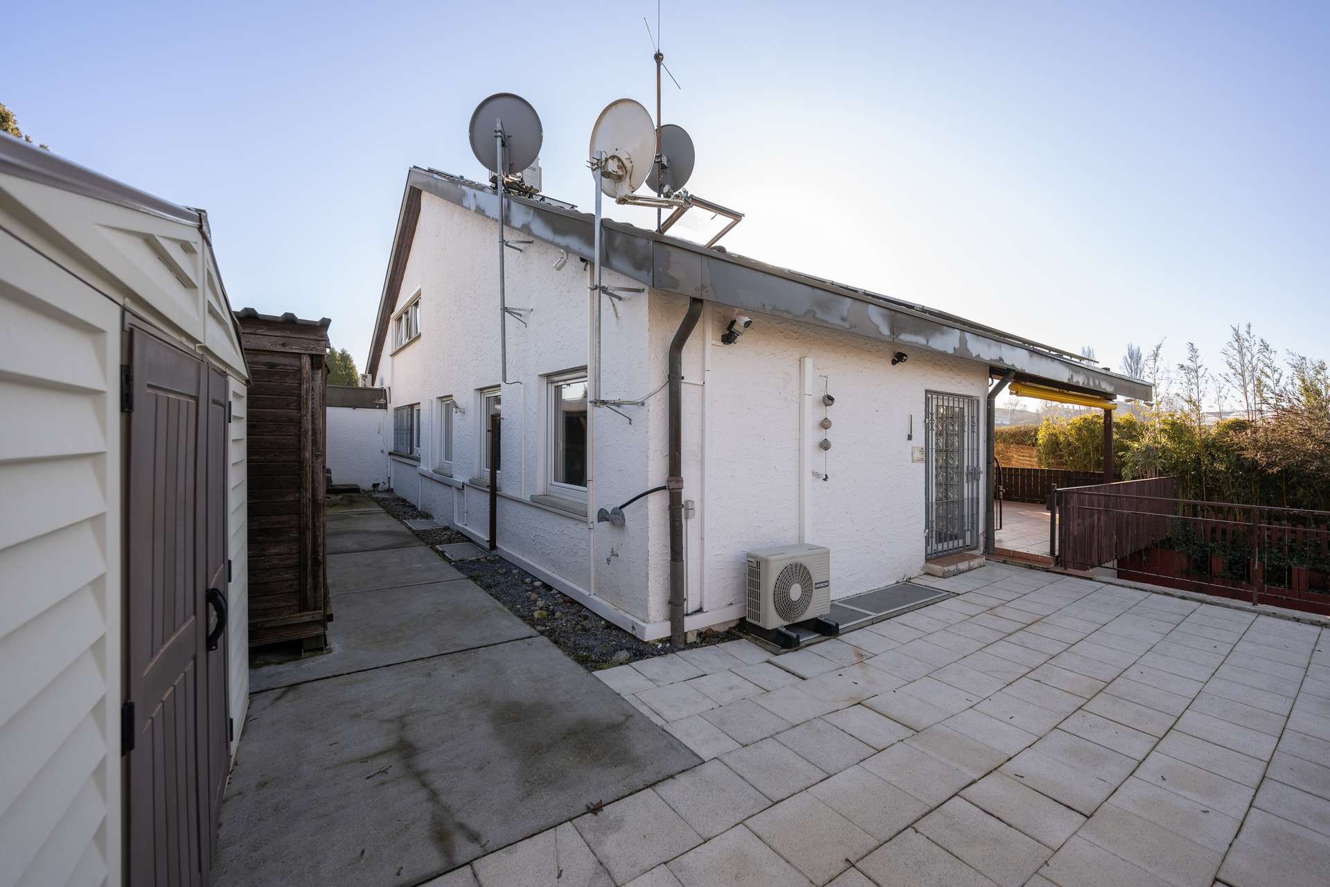 Hausansicht Carport