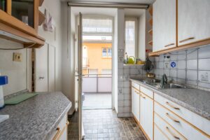 Küche / Balkon