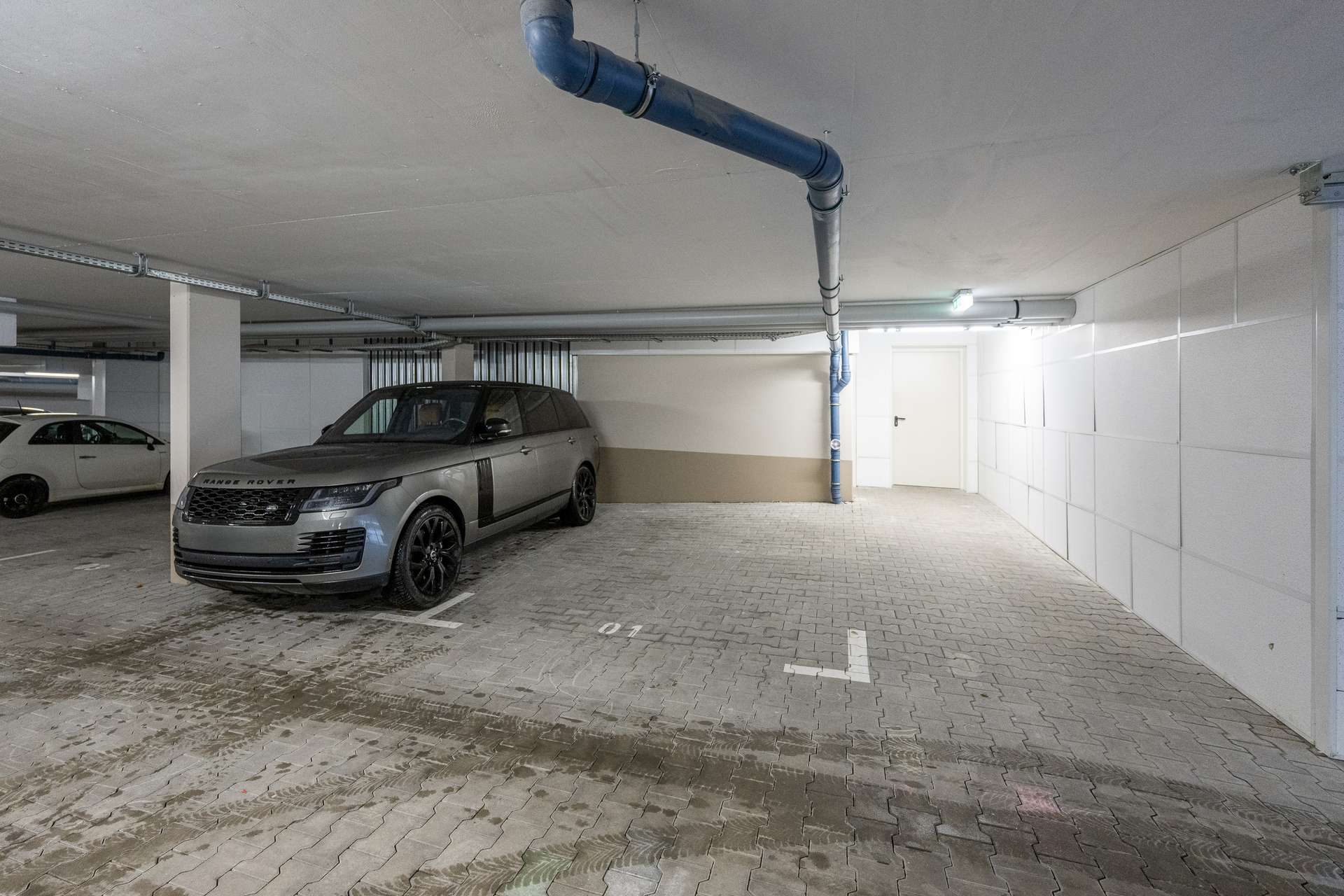 2 XL Garagenparkplätze