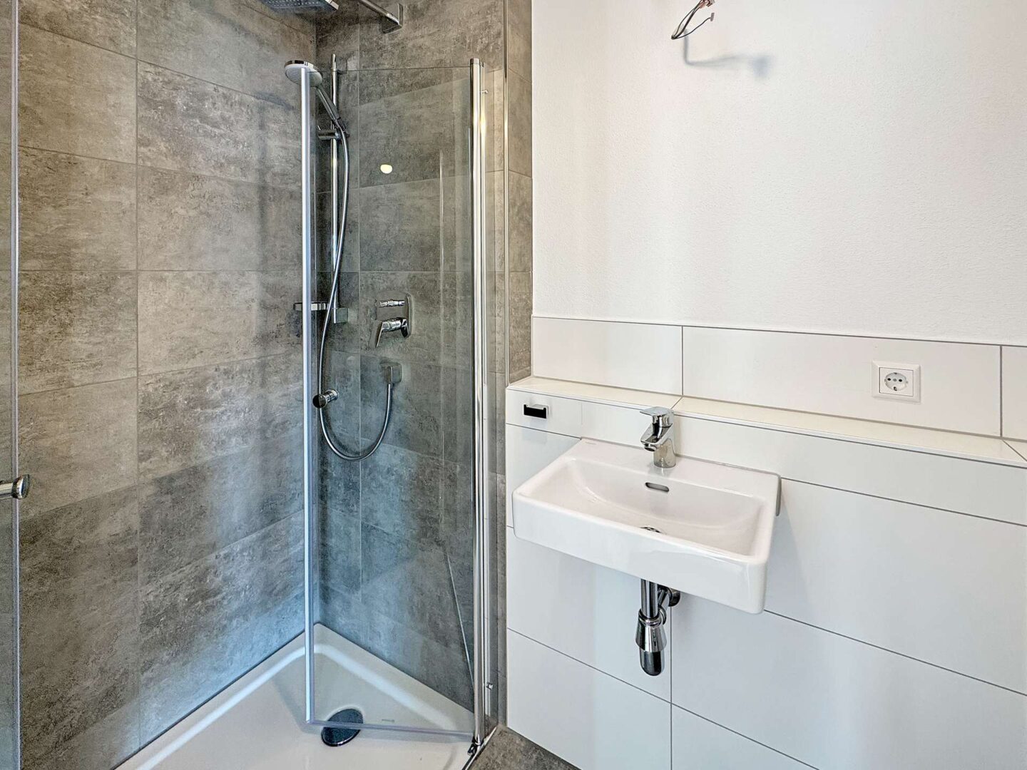 Zusätzliches Badezimmer / Duschbad